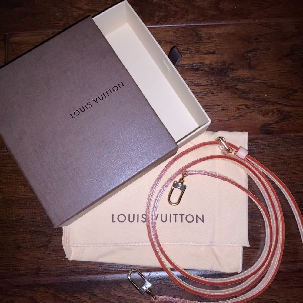 Louis Vuitton 12 mm Vachetta Long Crossbody Strap